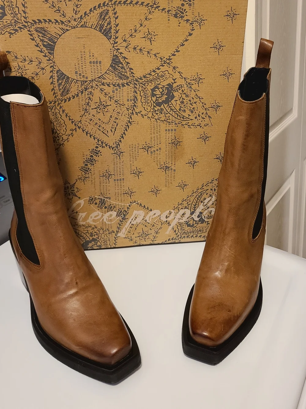Free People classic chelsea